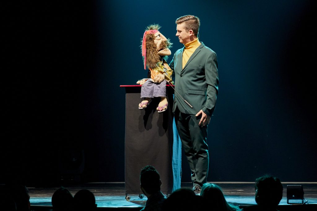 Bauchredner Tim Becker im Casinotheater Winterthur Schweiz mit seiner Comedy Show