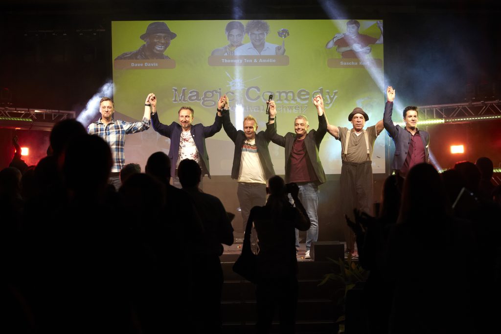 Bauchredner Tim Becker mit Comedy Kollegen